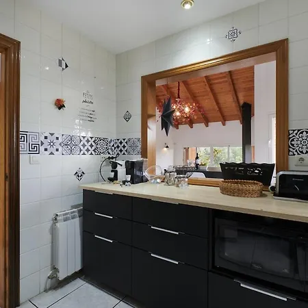 Seahomes Vacations - Rustic Escape Villa