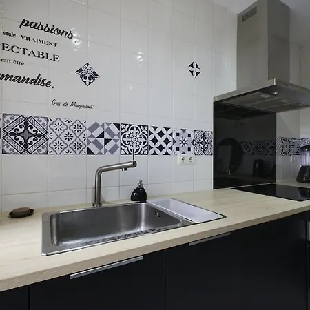 Seahomes Vacations - Rustic Escape *