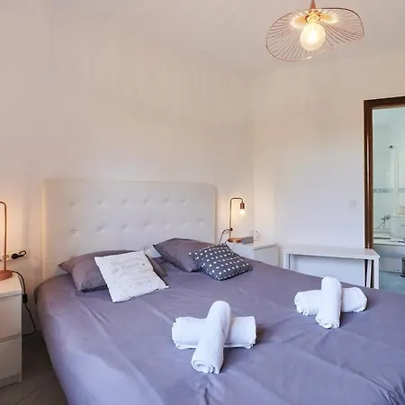 Seahomes Vacations - Rustic Escape Villa